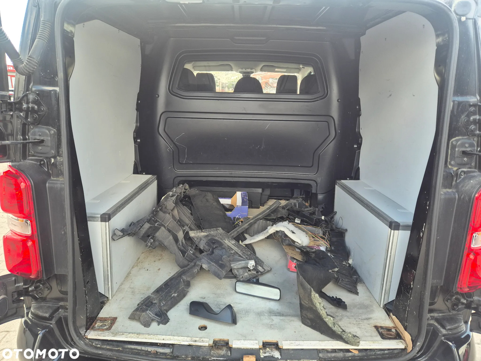 Opel Vivaro 2.0 BlueHDi 180 Standard S&S EAT8 - 13