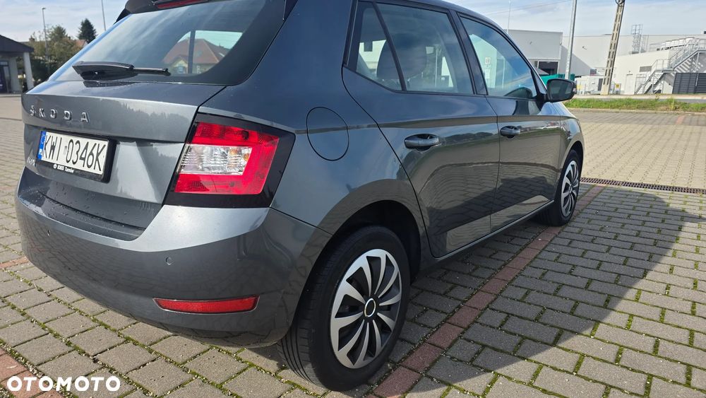 Skoda Fabia 2020 photo 2