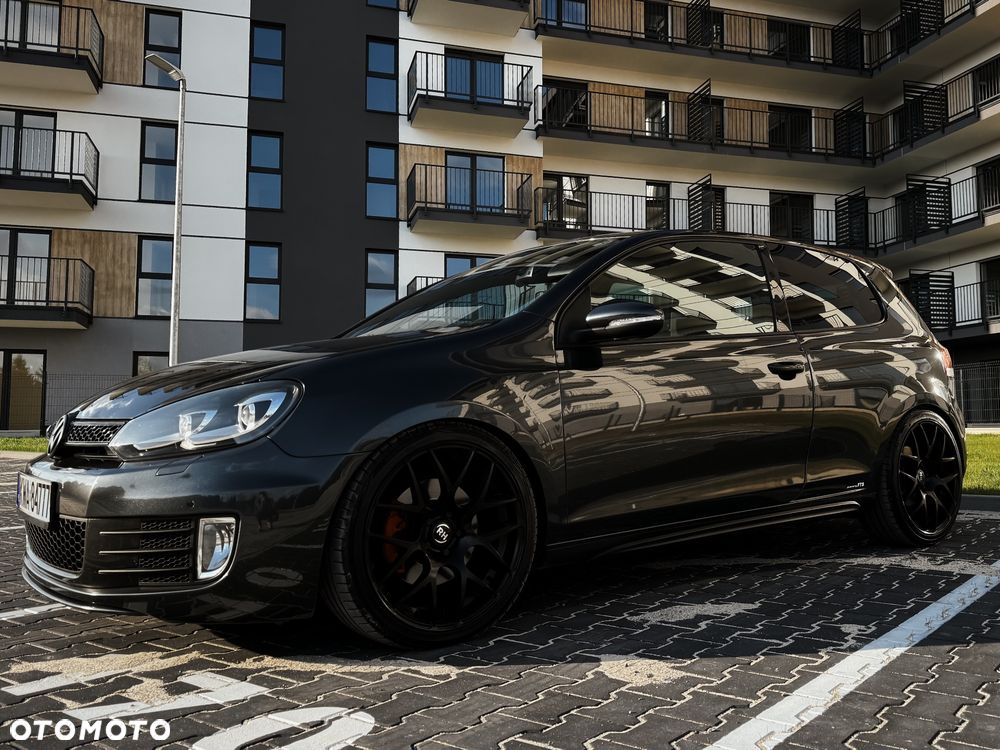 Volkswagen Golf 2.0 TSI GTI - 28