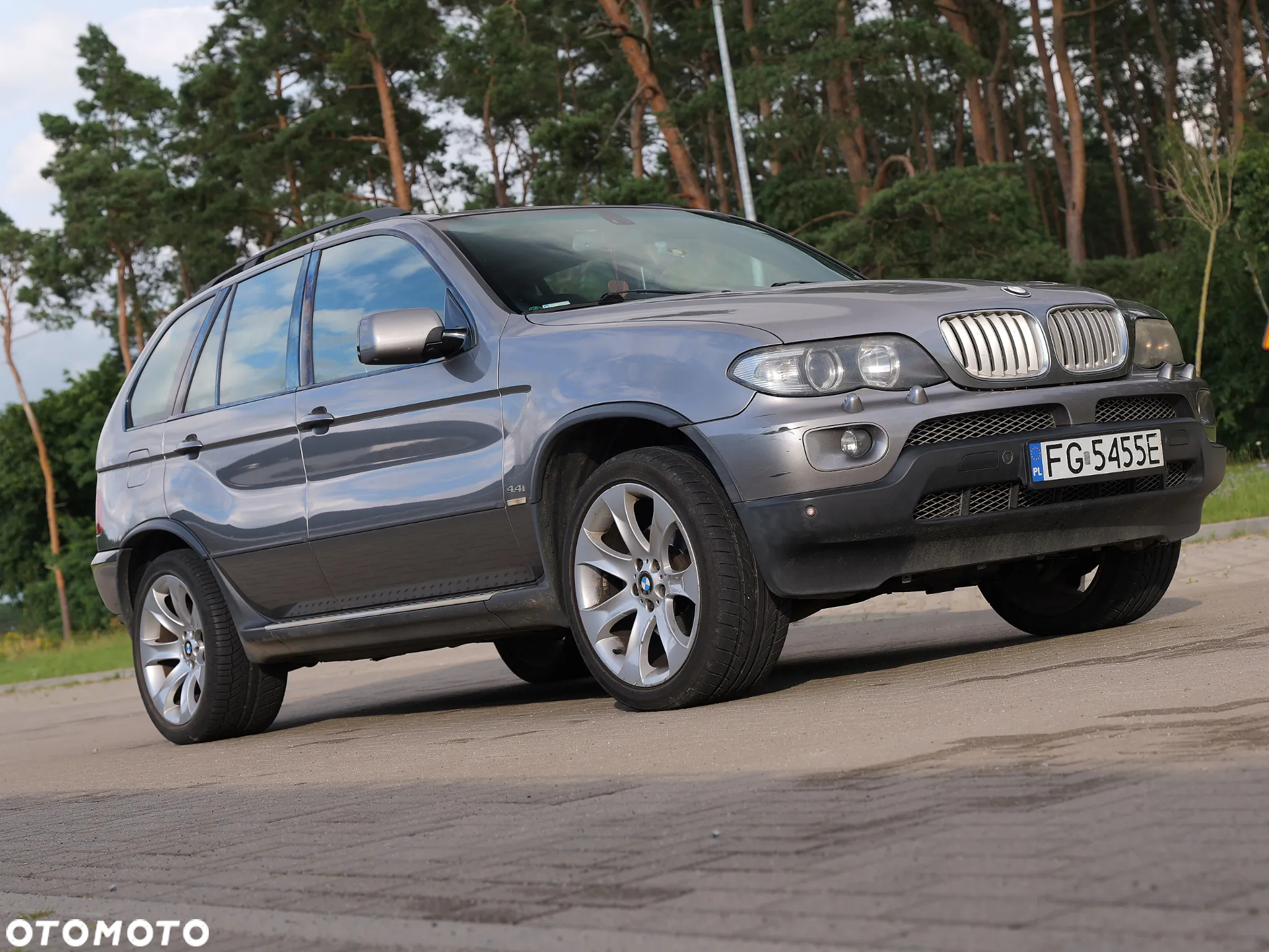 BMW X5 4.4i - 2