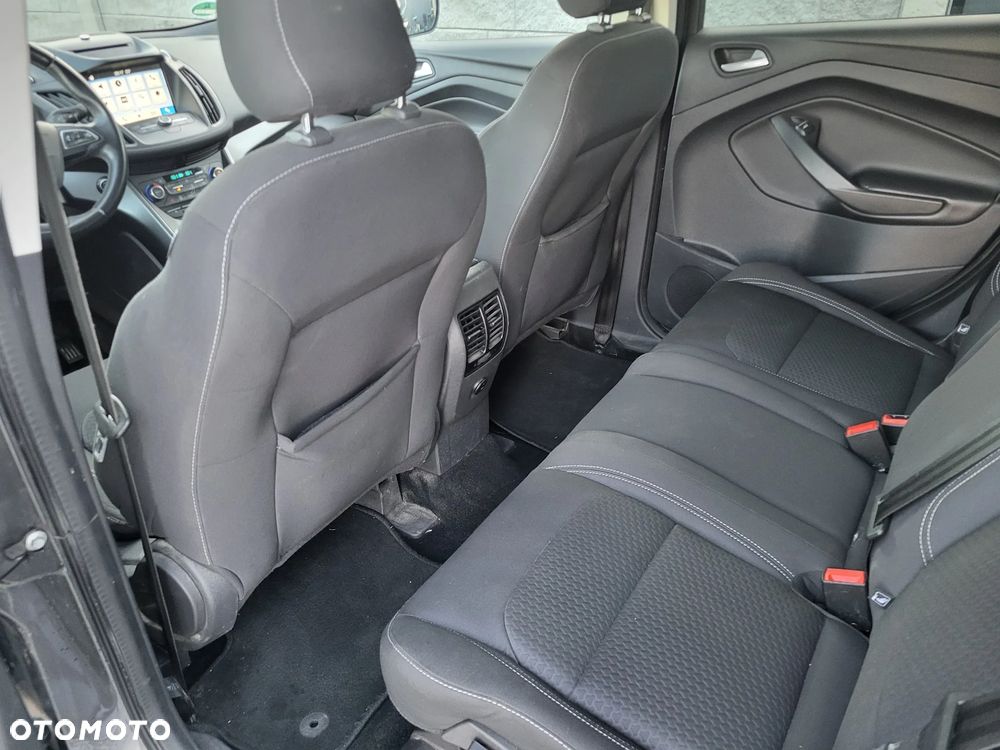 Ford Kuga 2.0 TDCi 4x4 Titanium - 19