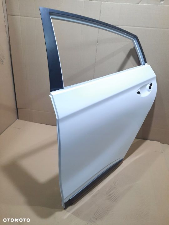 HYUNDAI IONIQ 18- DRZWI TYŁ TYLNIE LEWE ŁADNE - 2