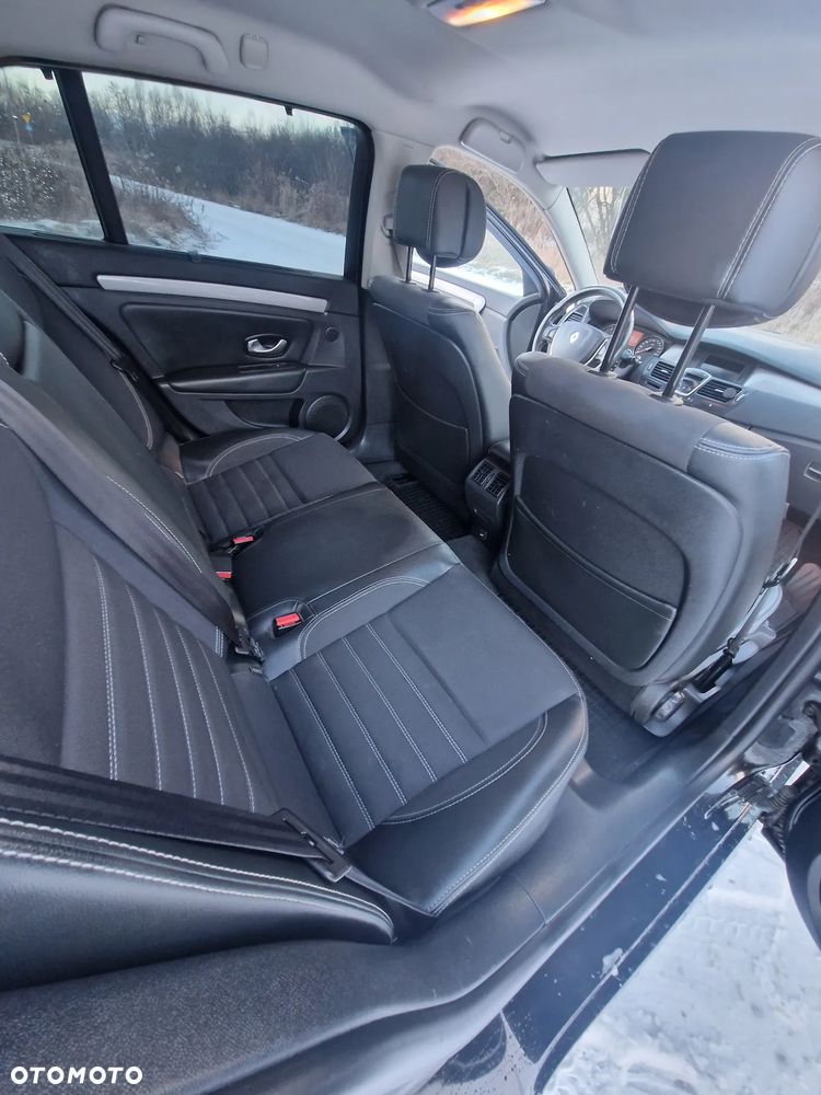 Renault Laguna dCi 150 FAP Bose - 16