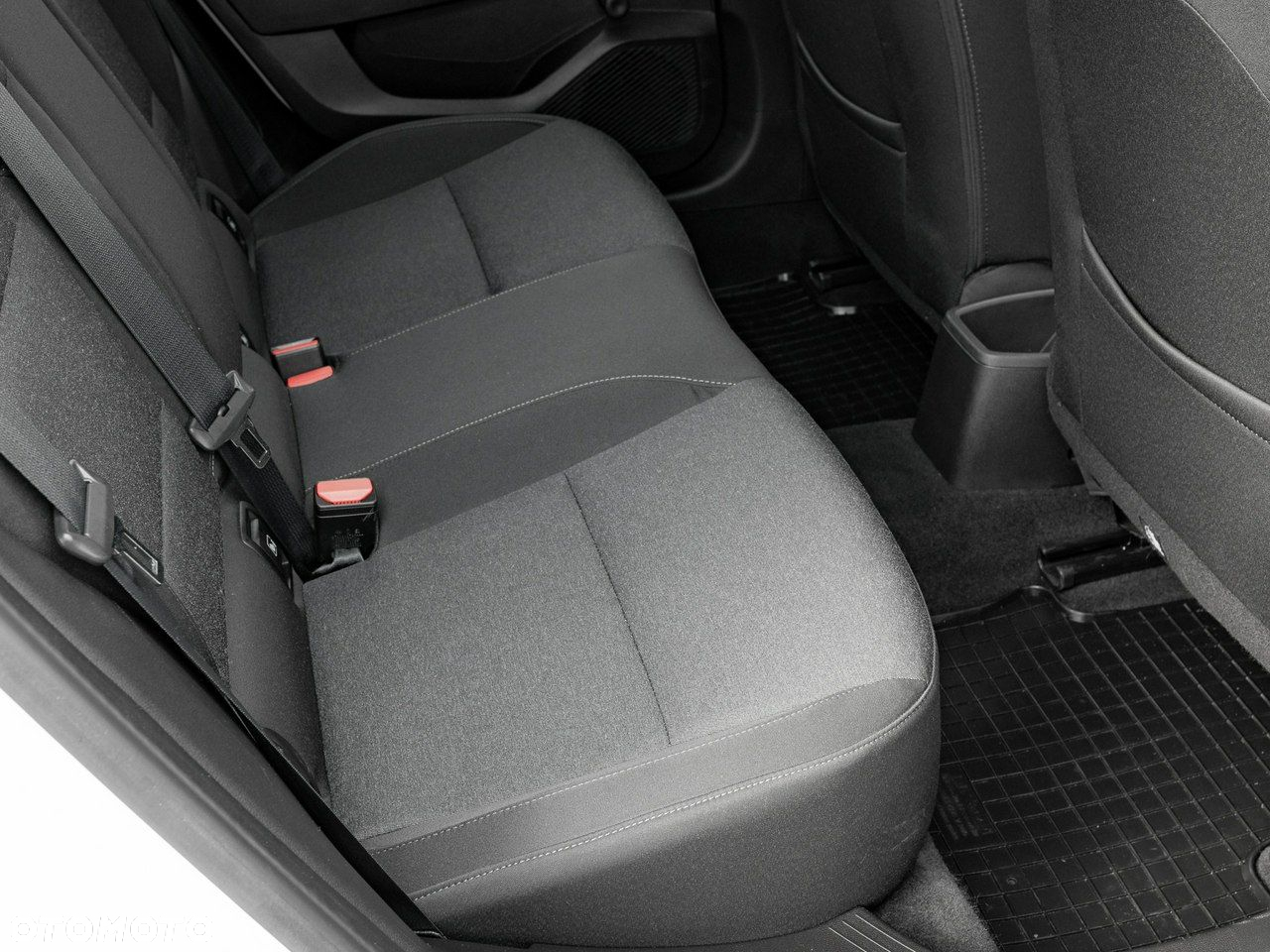 Renault Clio 1.0 TCe Equilibre - 29