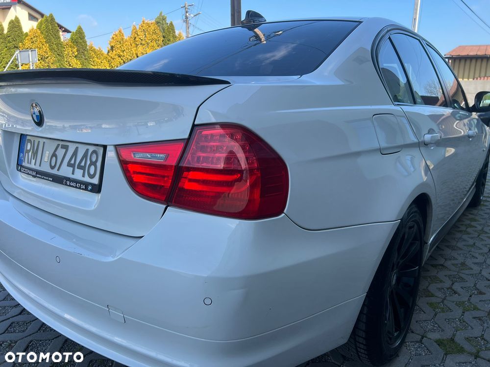 BMW Seria 3 318i - 12