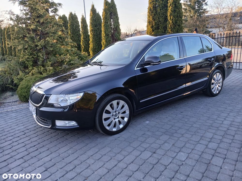 Skoda Superb 2.0 TDI Exclusive - 3