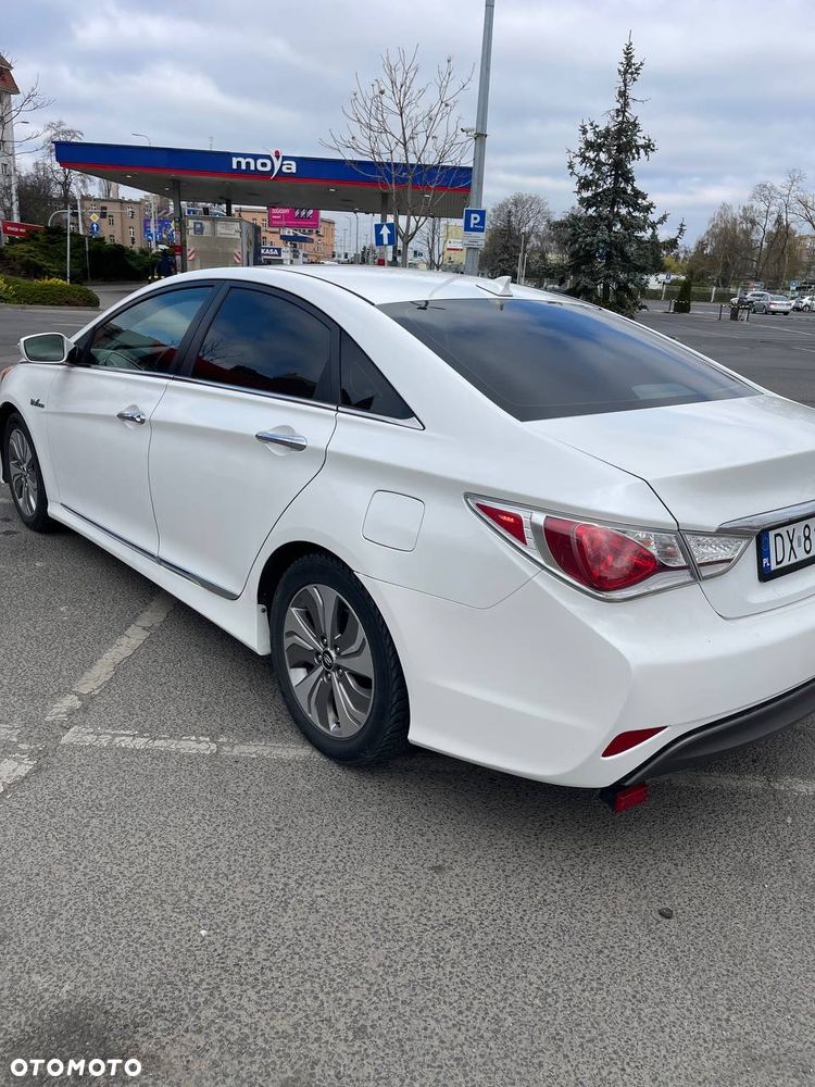Hyundai Sonata - 7