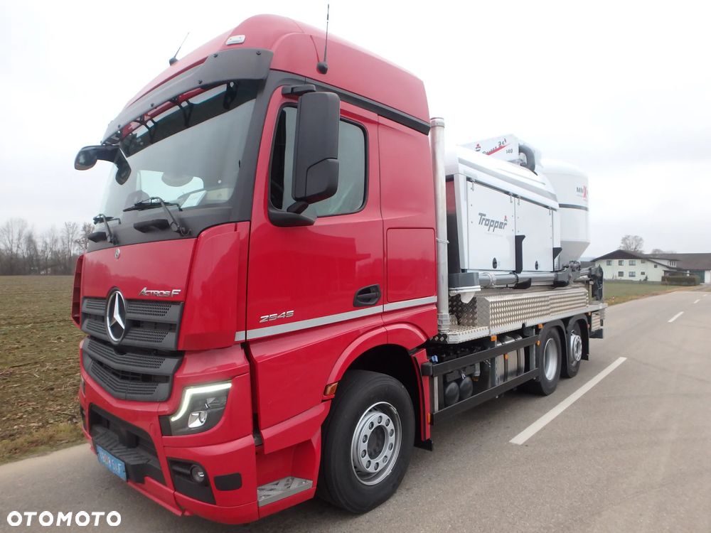 Mercedes-Benz ACTROS - 1
