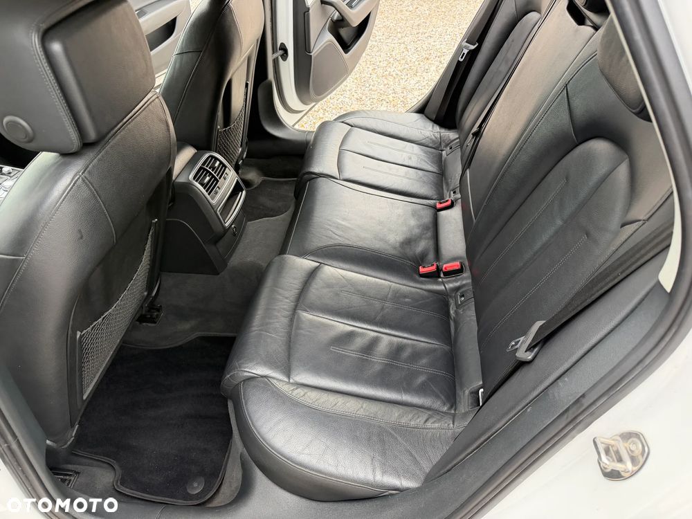 Audi A6 Avant 2.0 TDI Quattro S tronic - 9