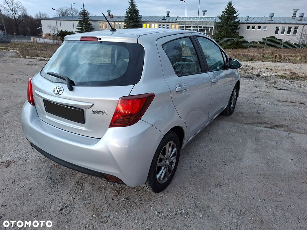 Toyota Yaris - 8