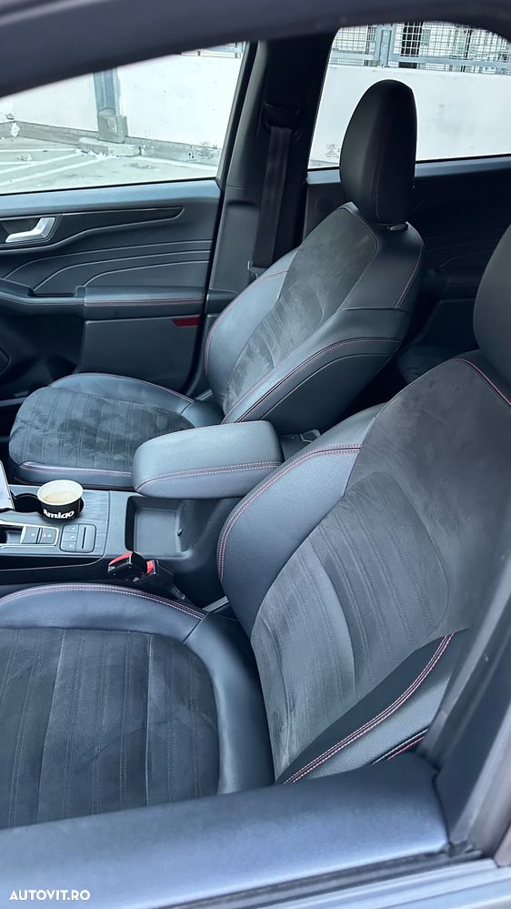 Ford Kuga - 17