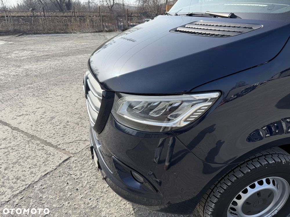 Mercedes-Benz Sprinter 319 - 4