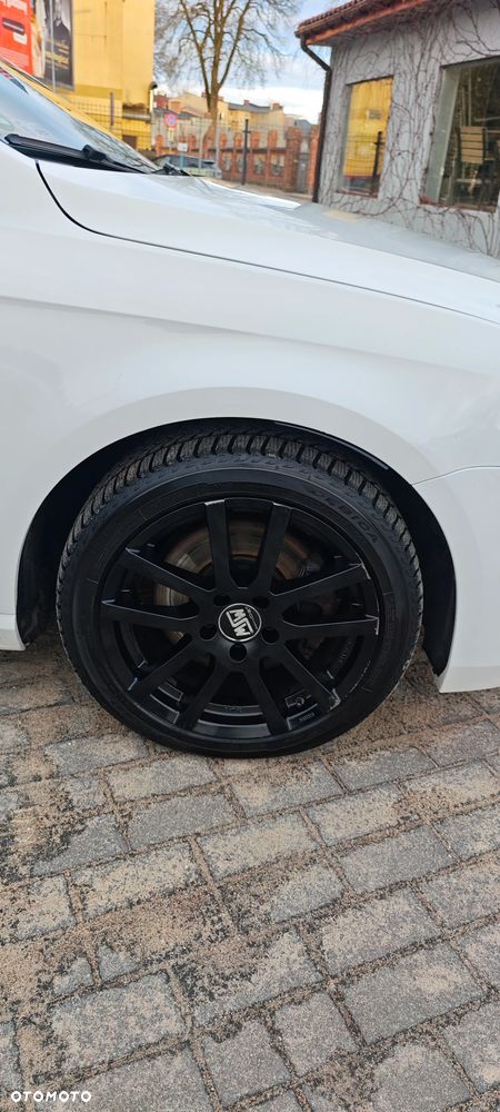 Volkswagen Passat 2.0 TDI Perfectline R-Style DSG - 6