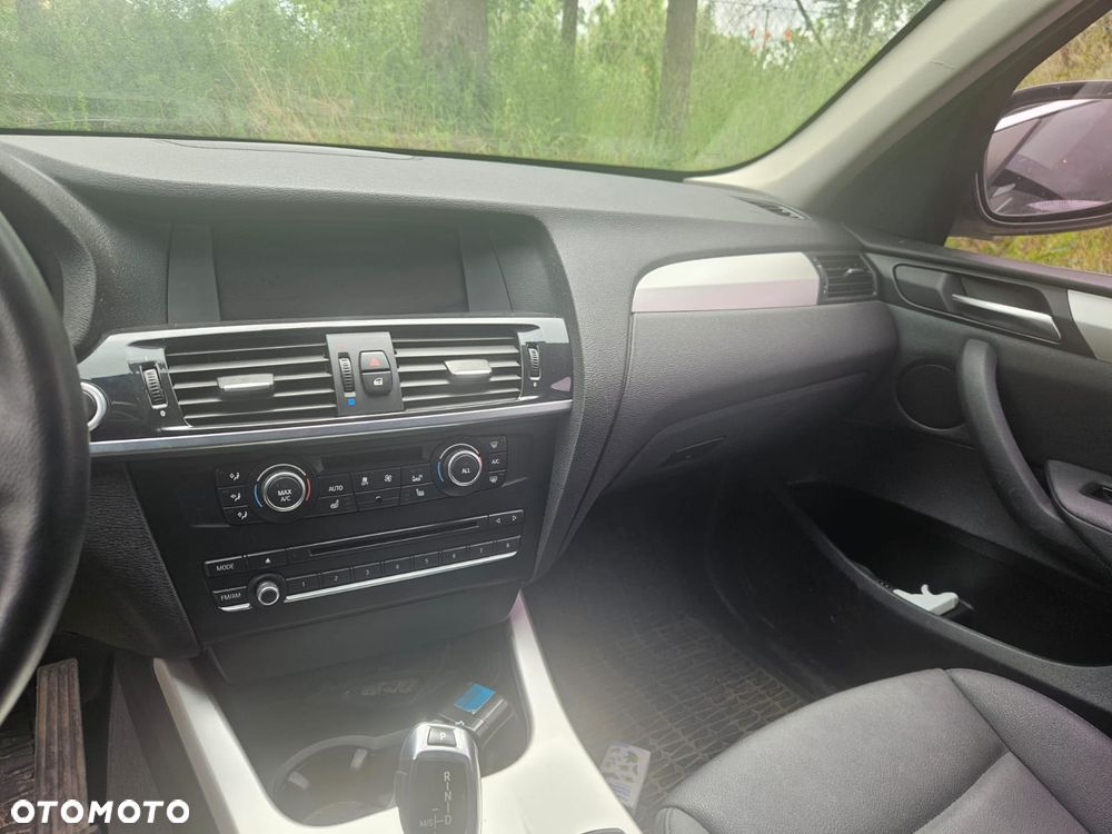 BMW X3 xDrive28i xLine - 10