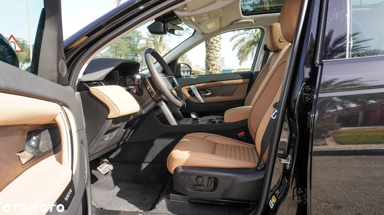 Land Rover Discovery Sport P250 Dynamic HSE - 15