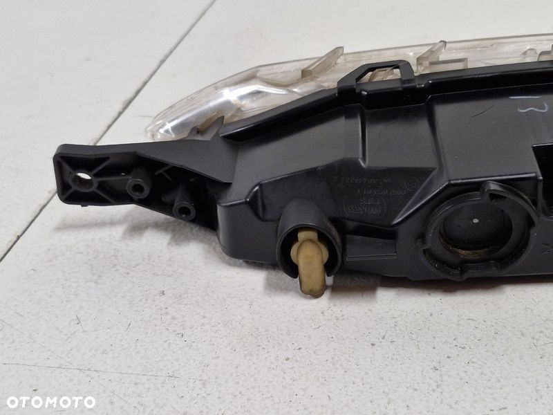 CITROEN C4 PICASSO II 2 ŚWIATŁO LAMPA DRL DO JAZDY DZIENNEJ PRAWY PRZÓD LED 9676036480 - 9