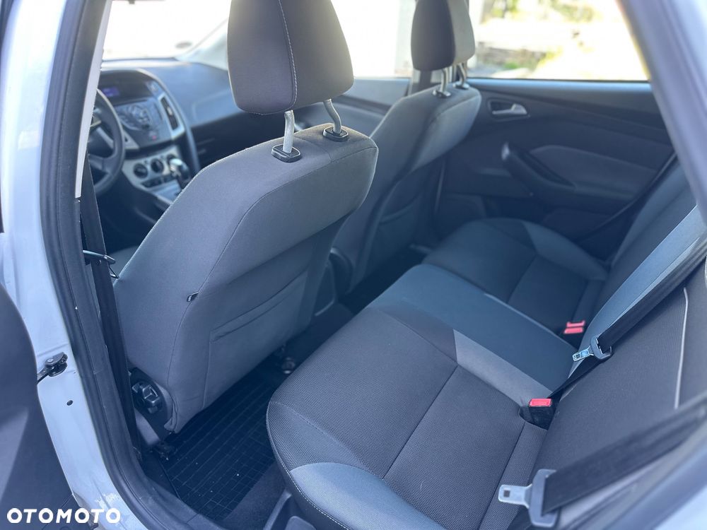 Ford Focus - 12