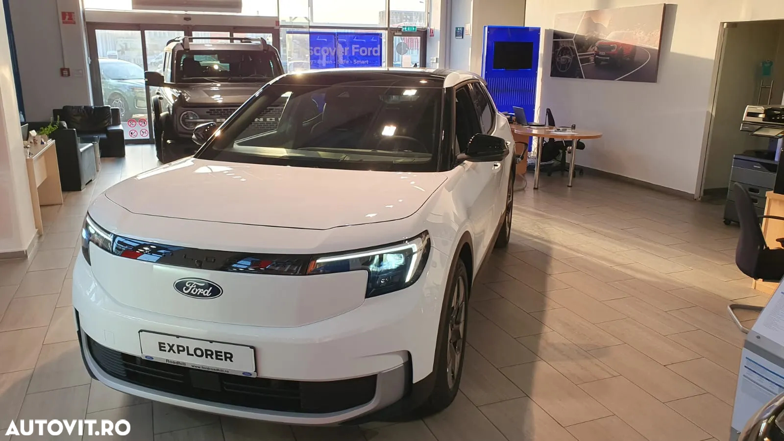 Ford Explorer RWD 77 kWh Extended Range Premium - 13