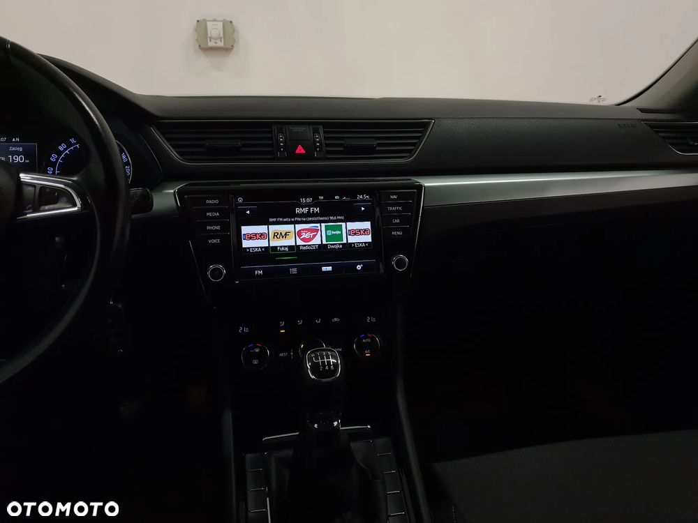 Skoda Superb 2.0 TDI Style - 13