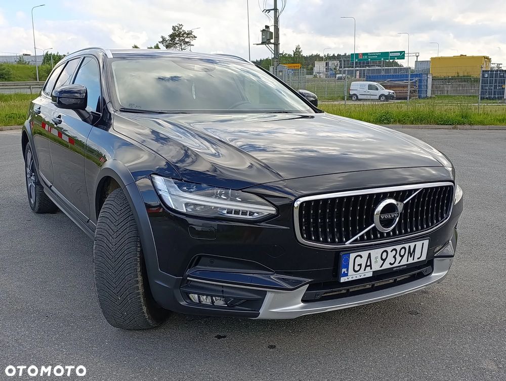 Volvo V90 Cross Country D5 AWD - 3