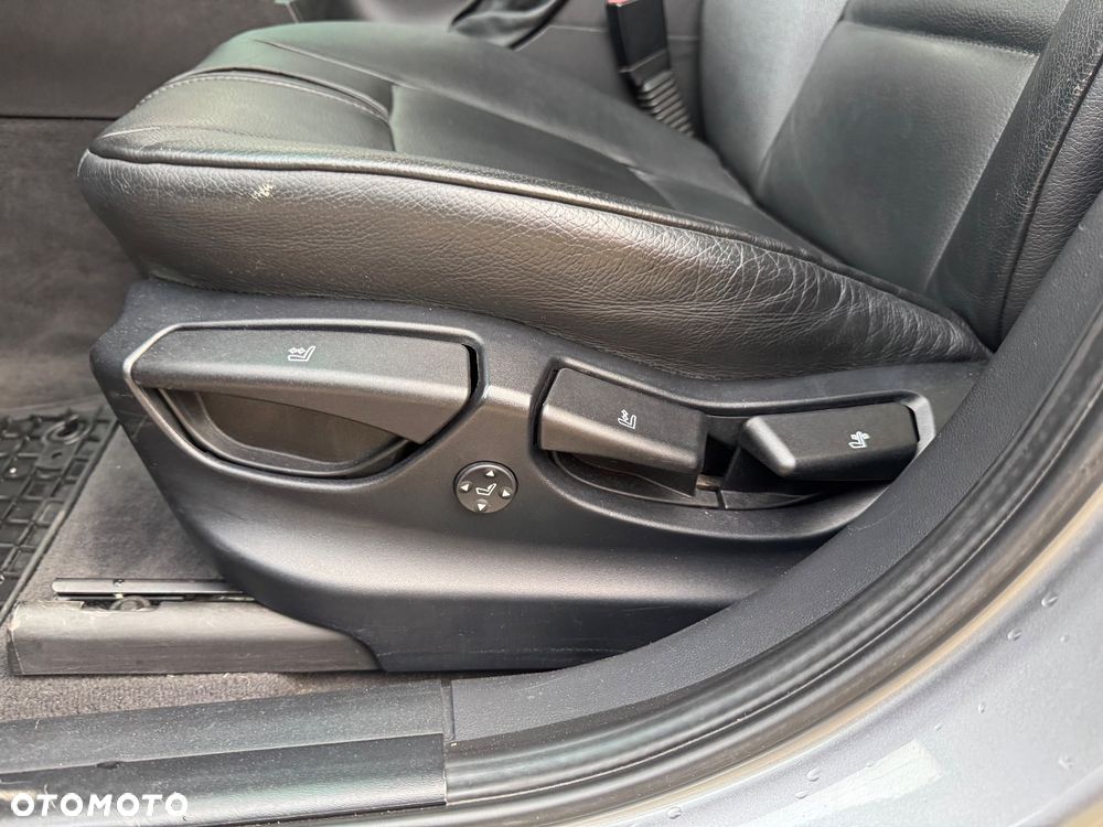 BMW X3 2.5i - 32