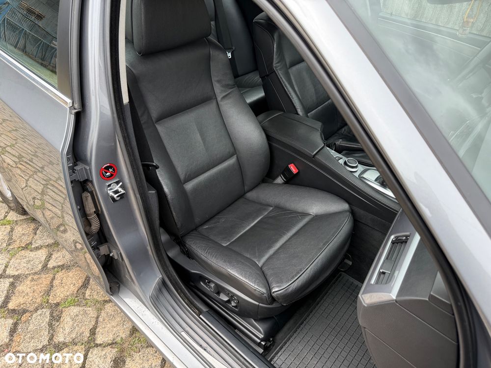 BMW Seria 5 - 32