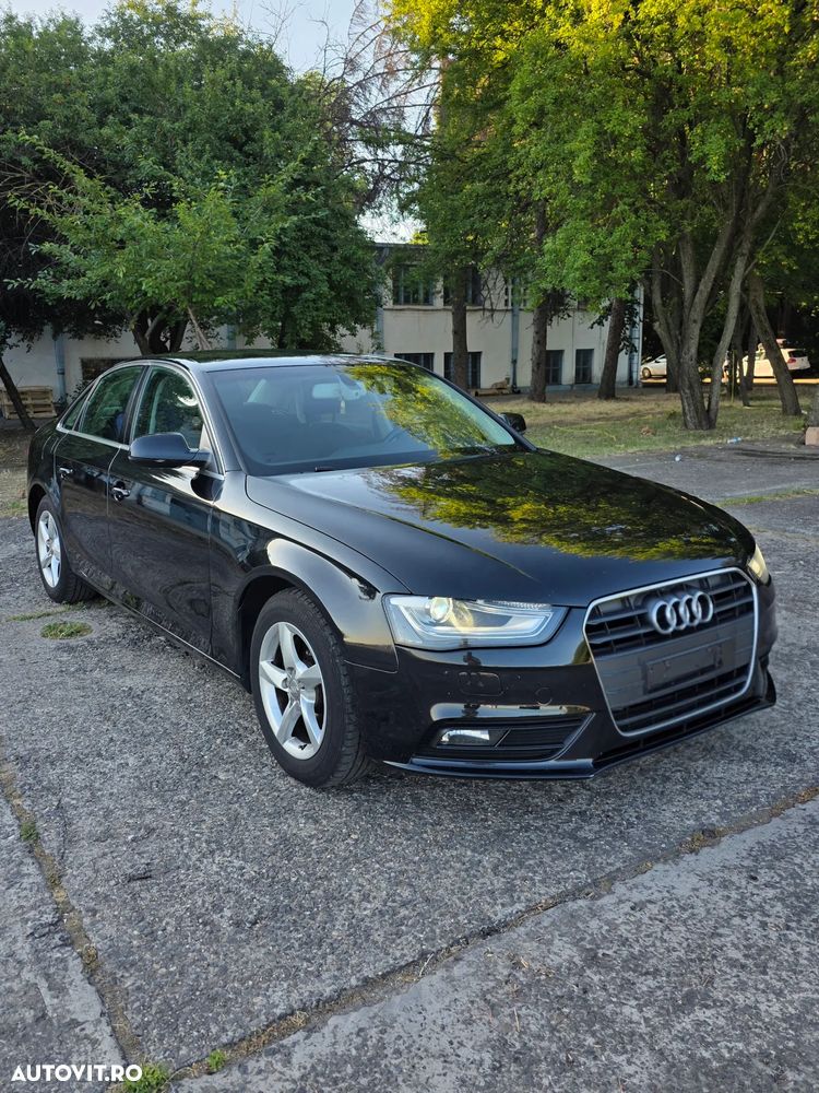 Audi A4 - 1
