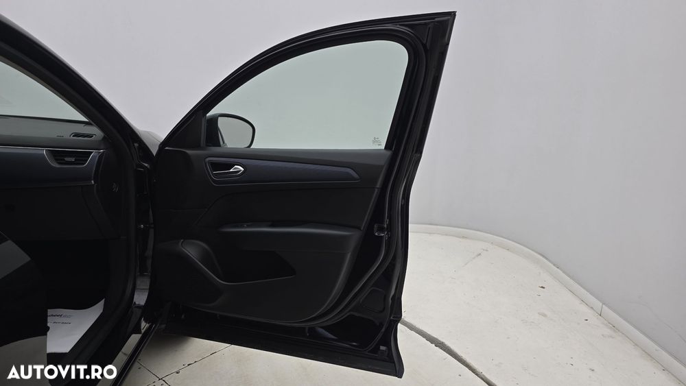 Renault Arkana E-TECH 145 Evolution - 18