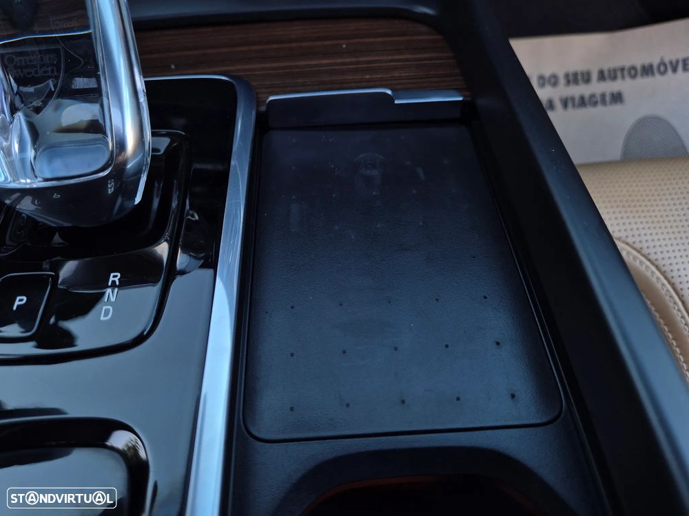 Volvo XC 60 2.0 T8 PHEV Inscription AWD - 47