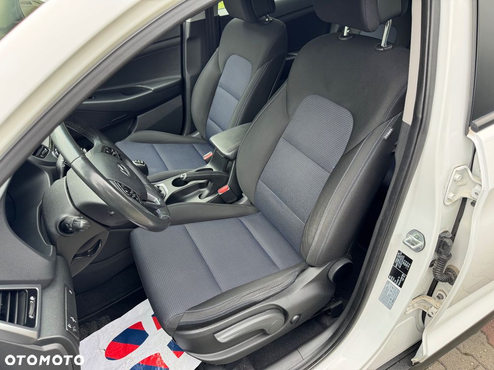 Hyundai Tucson 1.6 GDI BlueDrive Style 2WD - 20