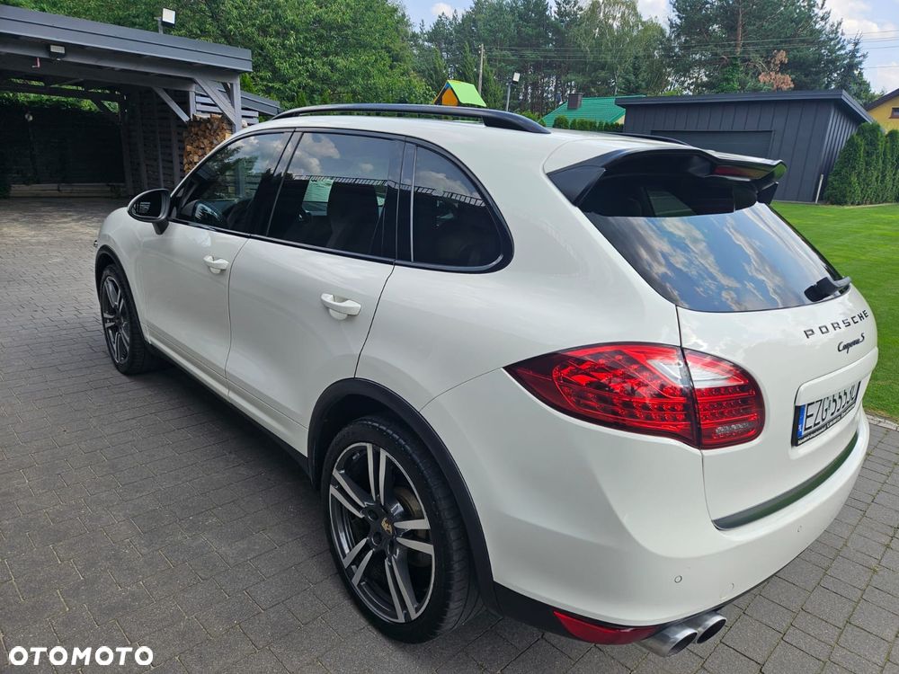 Porsche Cayenne S - 5