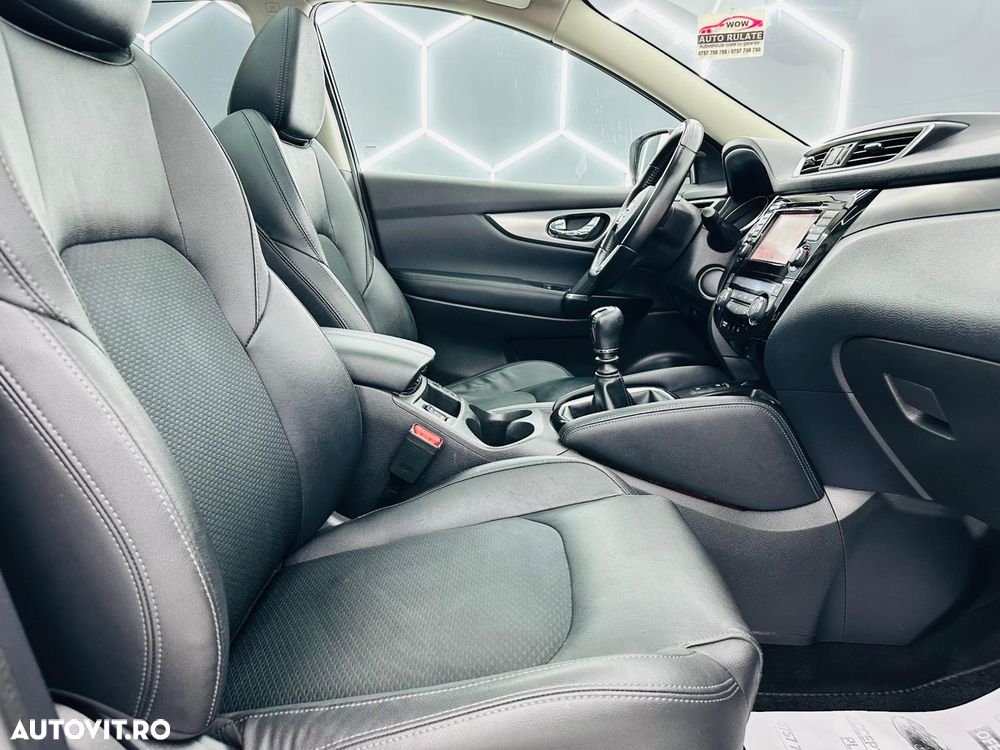 Nissan Qashqai 1.3 DIG-T TEKNA - 17