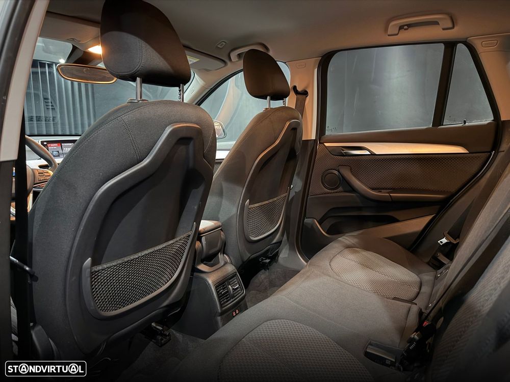 BMW X1 16 d sDrive Advantage Auto - 29