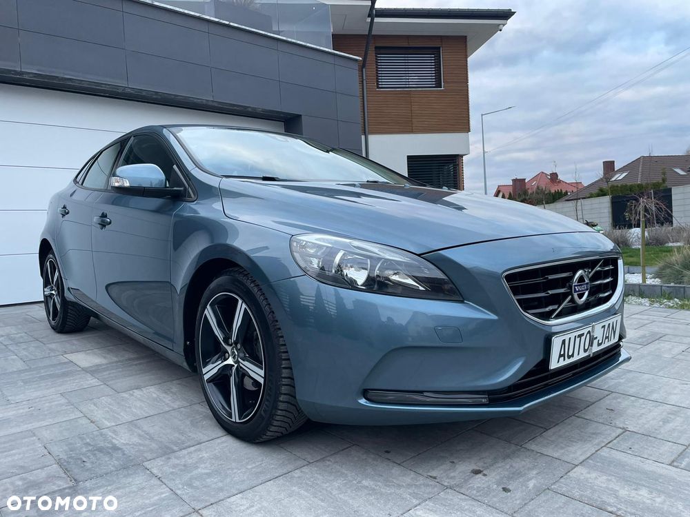 Volvo V40 D2 Summum - 28