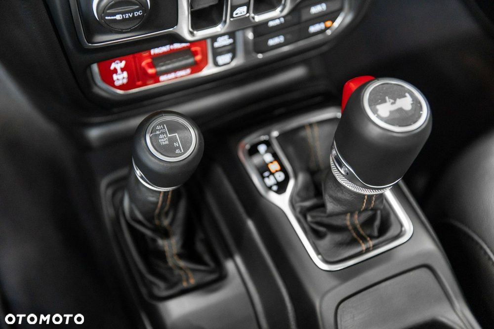 Jeep Wrangler - 35