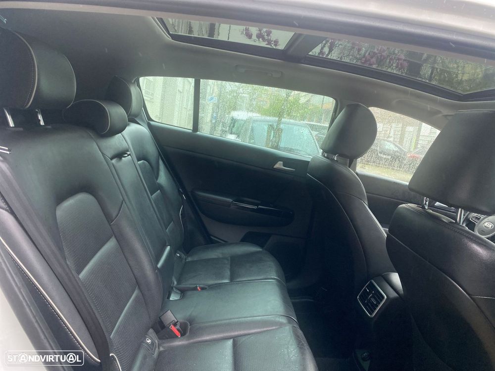 Kia Sportage 1.7 CRDI ISG Nav Line - 29