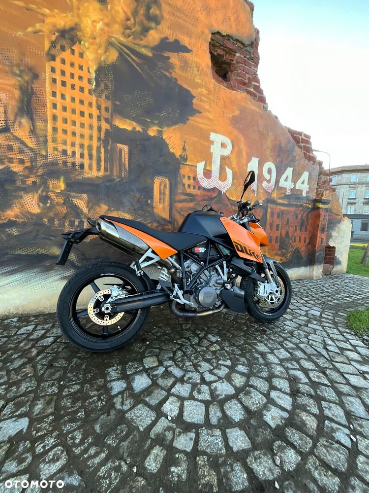 KTM Super Duke - 13