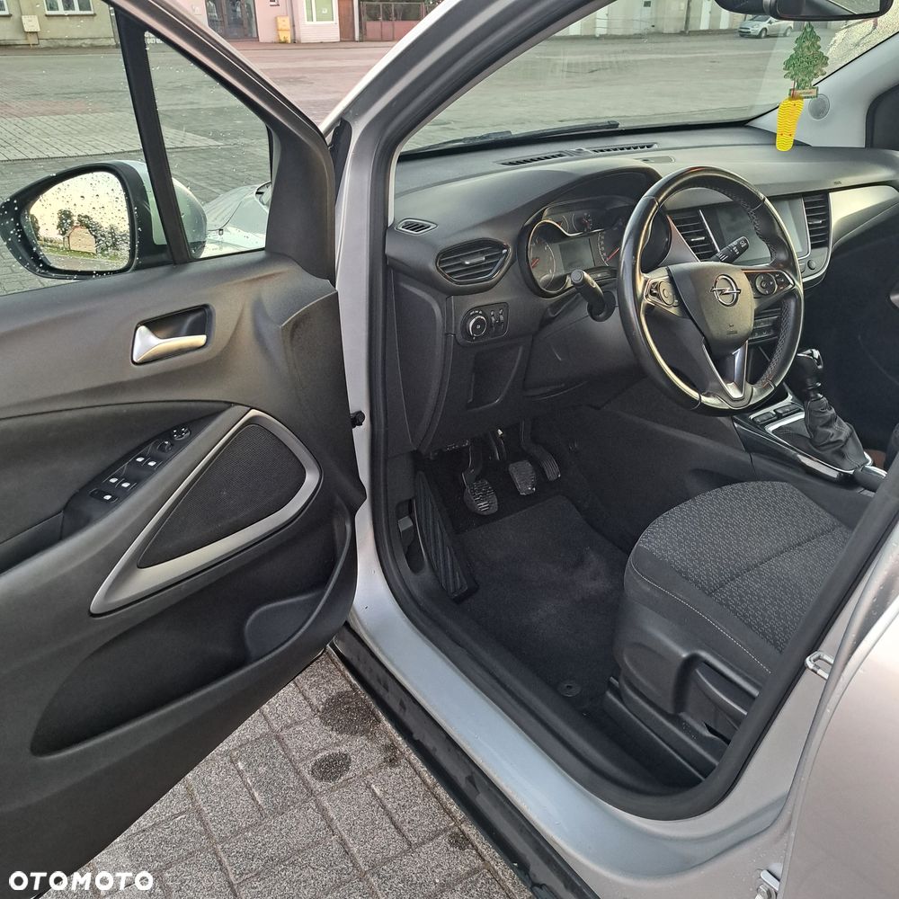 Opel Crossland X - 10