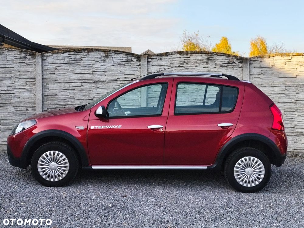 Dacia Sandero 2012 photo 2