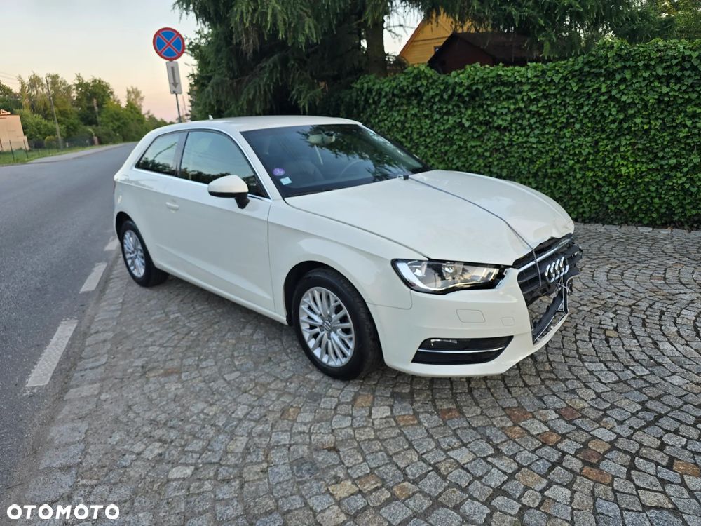 Audi A3 3-drzwiowe 1.4T FSI Attraction - 8