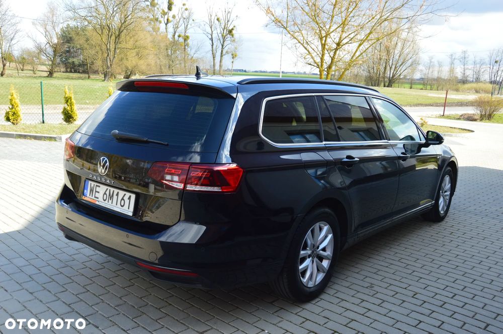 Volkswagen Passat - 9