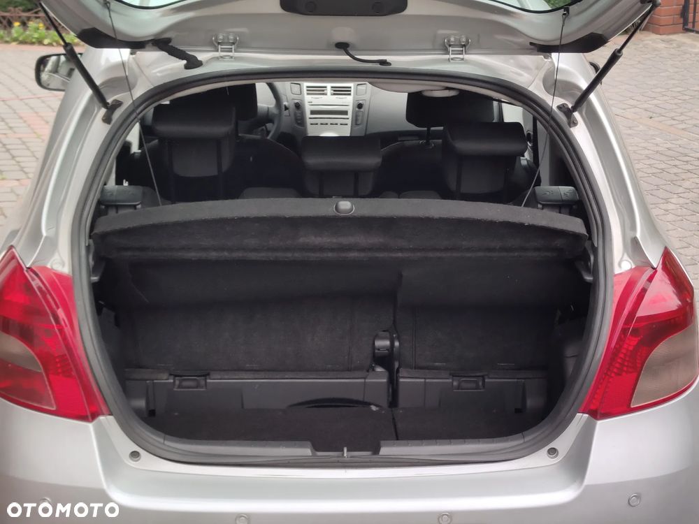 Toyota Yaris 1.3 Luna A/C - 16
