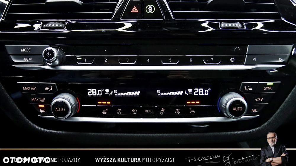 BMW Seria 5 530e xDrive PHEV - 29