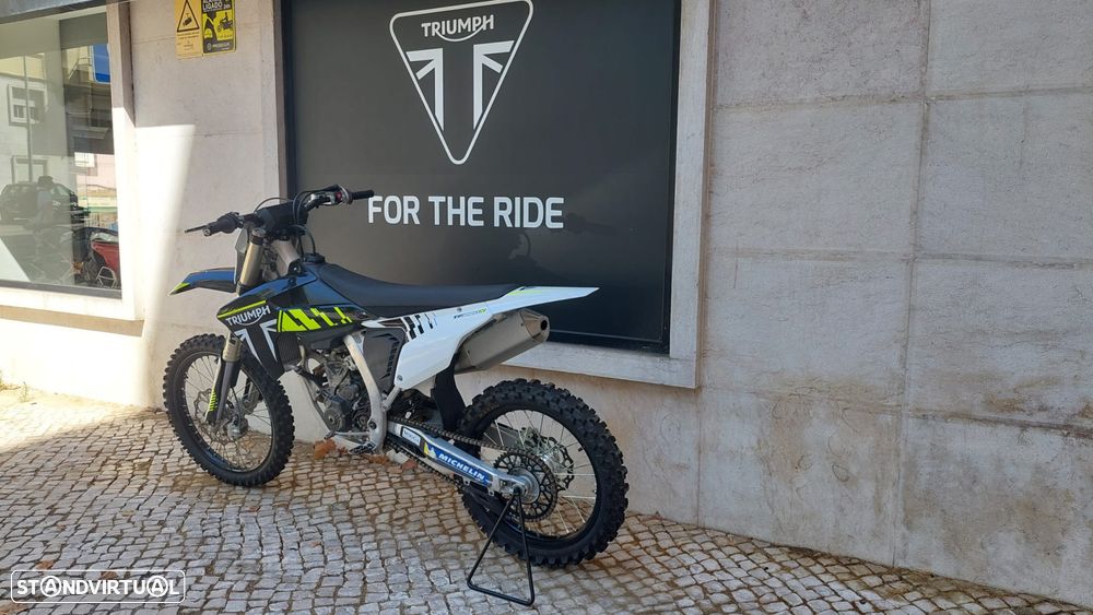 Triumph T TF 250-X - 6