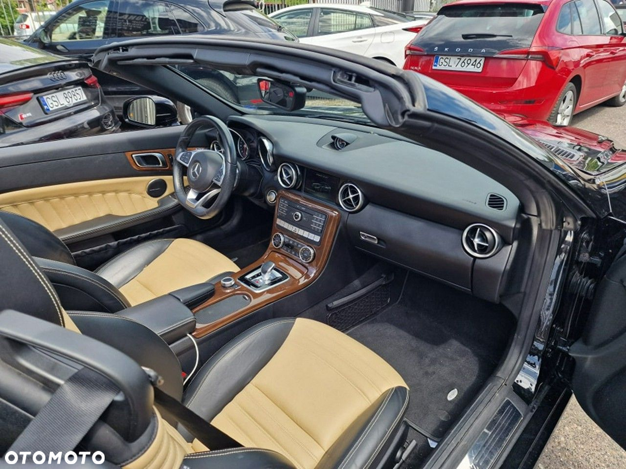 Mercedes-Benz SLC 300 9G-TRONIC Final Edition - 39