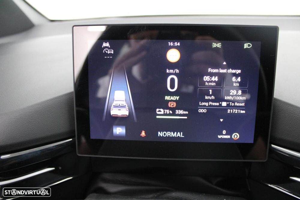 MG MG4 64 kWh Comfort - 21