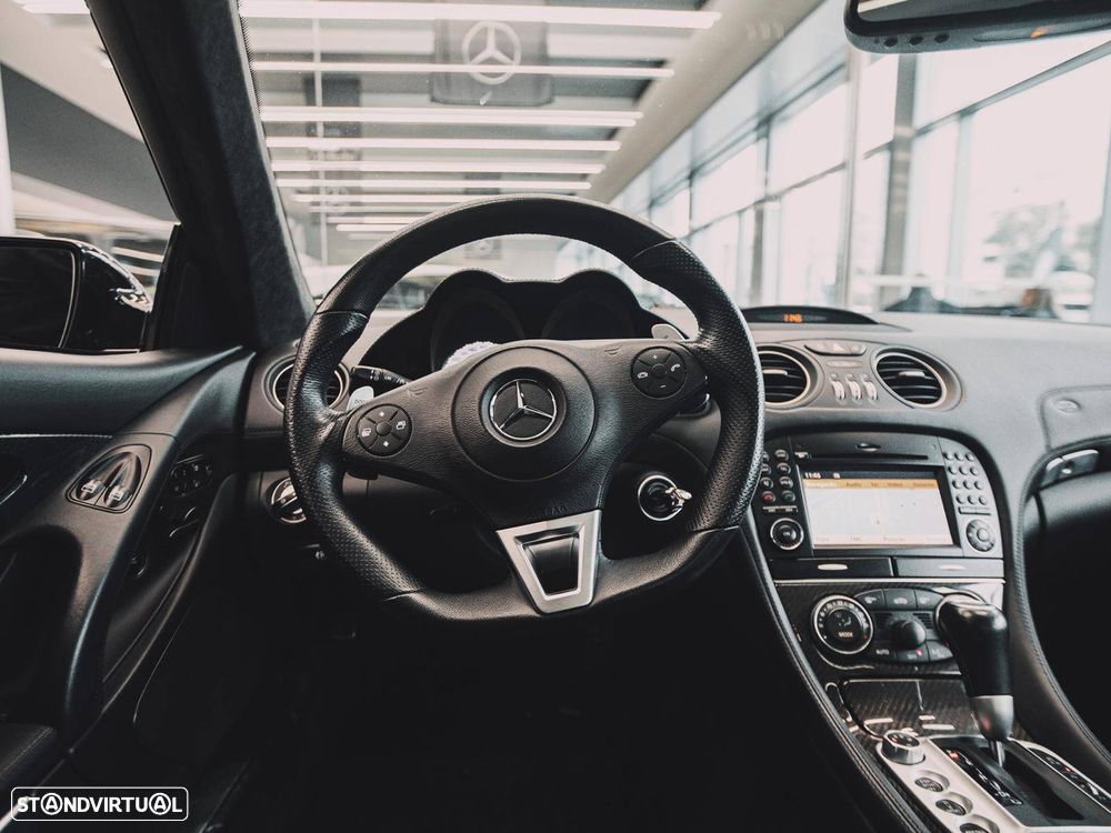 Mercedes-Benz SL 63 AMG Standard - 11