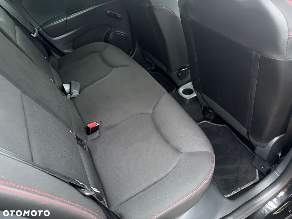 Renault Clio 1.2 16V 75 Experience - 27