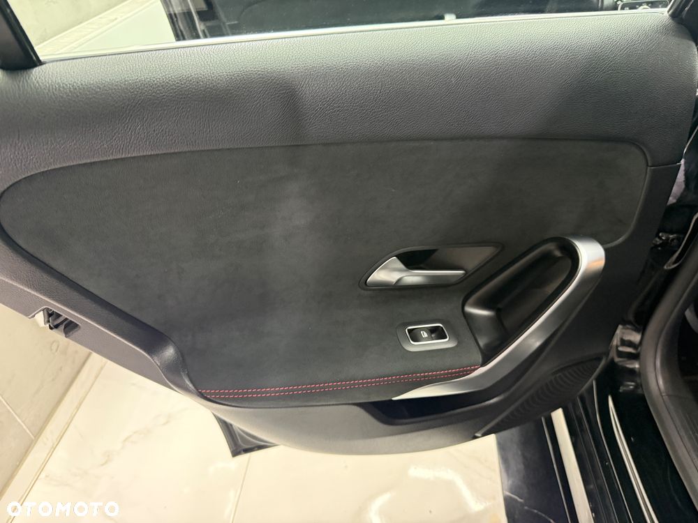 Mercedes-Benz Klasa A 200 d 8G-DCT AMG Line - 13