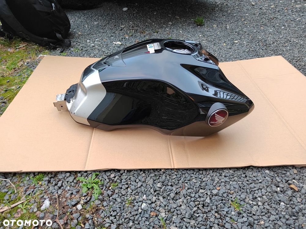 Honda CB1000R 2019 rok. Zbiornik Paliwa - 3